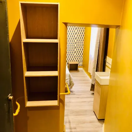 Appi باريس